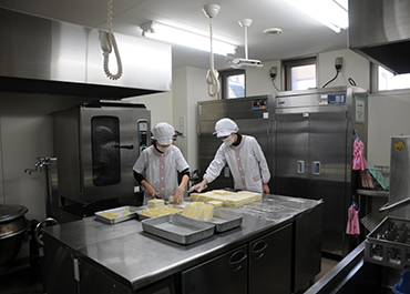 長野保育園－最新設備の調理室